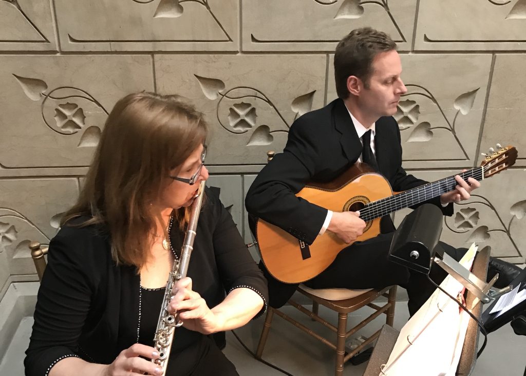 Lois Herbine and Pete Smyser guitar performing a wedding at the Pennsylvania Academy of the Fine Arts